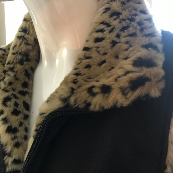 Kristen Blake Reversible Winter Vest - Picture 6 of 7